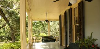 Entertaining in a Garden Oasis Patio